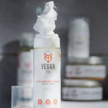 Charger l&#39;image dans la galerie, Cleansing Foam for Oily &amp; Combination Skin, 200 ml
